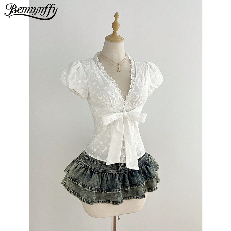 เสื้อเชิ้ตแขนสั้นคอวีสีขาว แบร - Tie Front Shirt บทวิจารณ์และราคา